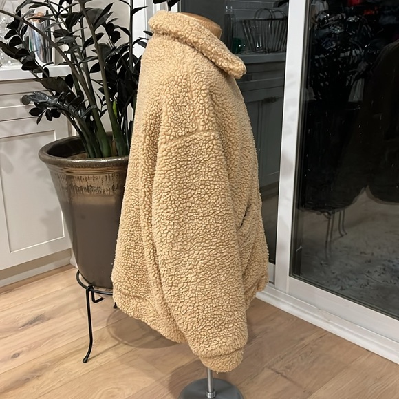 GUC I.AM.GIA Sherpa Pixie Coat - Picture 5 of 16